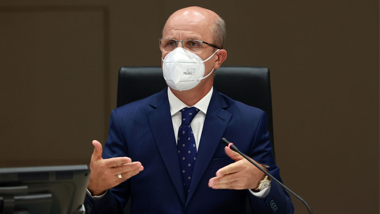 'Yüz yüze eğitime geçilimesi zorunluluk '