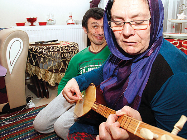 PES ETMEDİ, ÇALIŞTI VE BAŞARDI. Eli öpülesi bir anne
