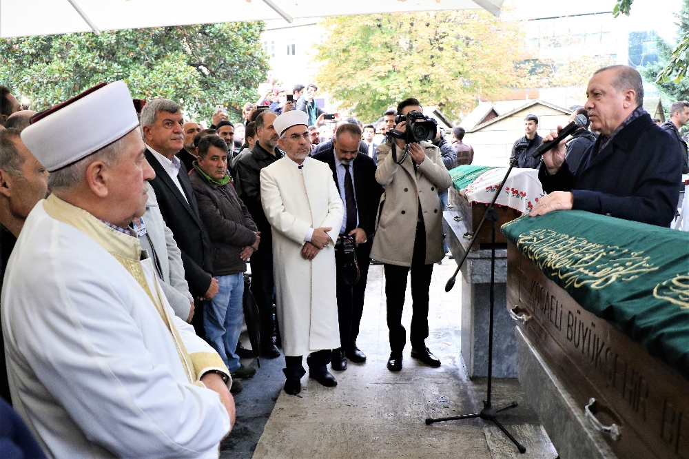 Cumhurbaşkanı Erdoğan'dan sınıf arkadaşına son görev