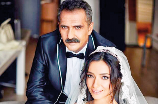 Magazin dünyasında geçtiğimiz yıl bolca nikah vardı... Magazin dünyasında geçtiğimiz yıl bolca nikah vardı...