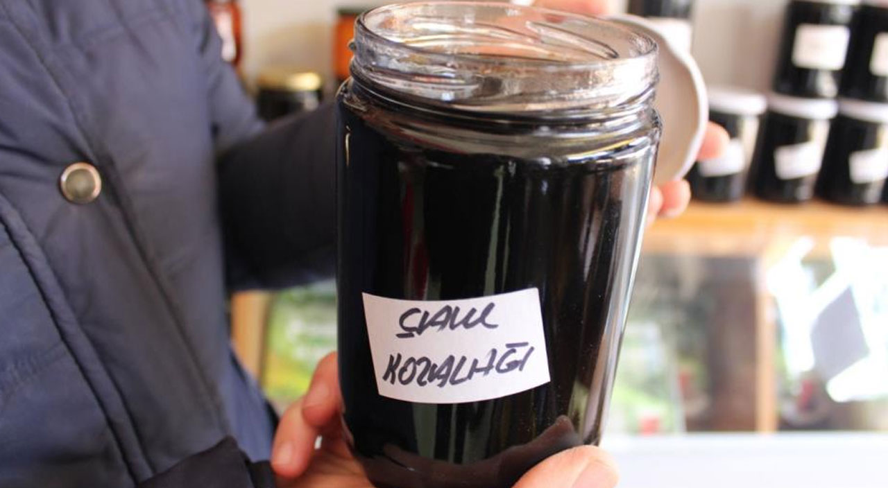 Tam bir şifa deposu: Kozalak pekmezi, akciğerleri temizliyor Tam bir şifa deposu: Kozalak pekmezi, akciğerleri temizliyor