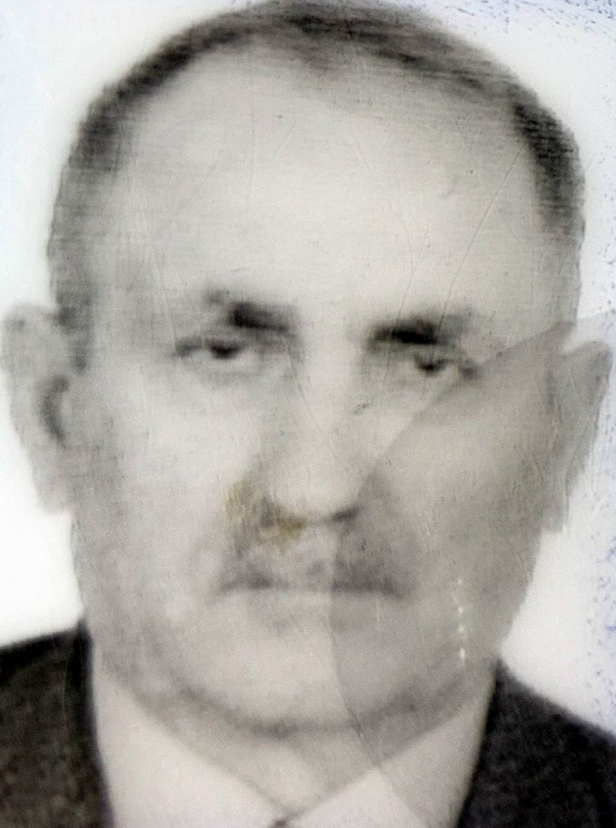 Namaza giden adam arabanın altında can verdi