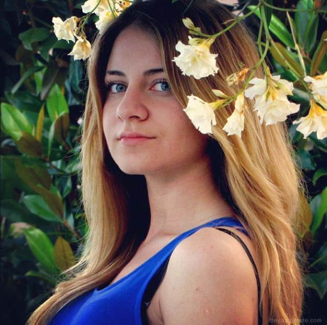 'Can Ayşecik' dizisinin çocuk oyuncusu büyüdü, dünyalar güzeli oldu