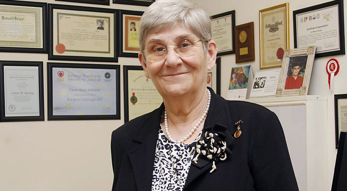 Canan Karatay neden meslekten men edildi? | Canan Karatay kimdir, kaç yaşında?