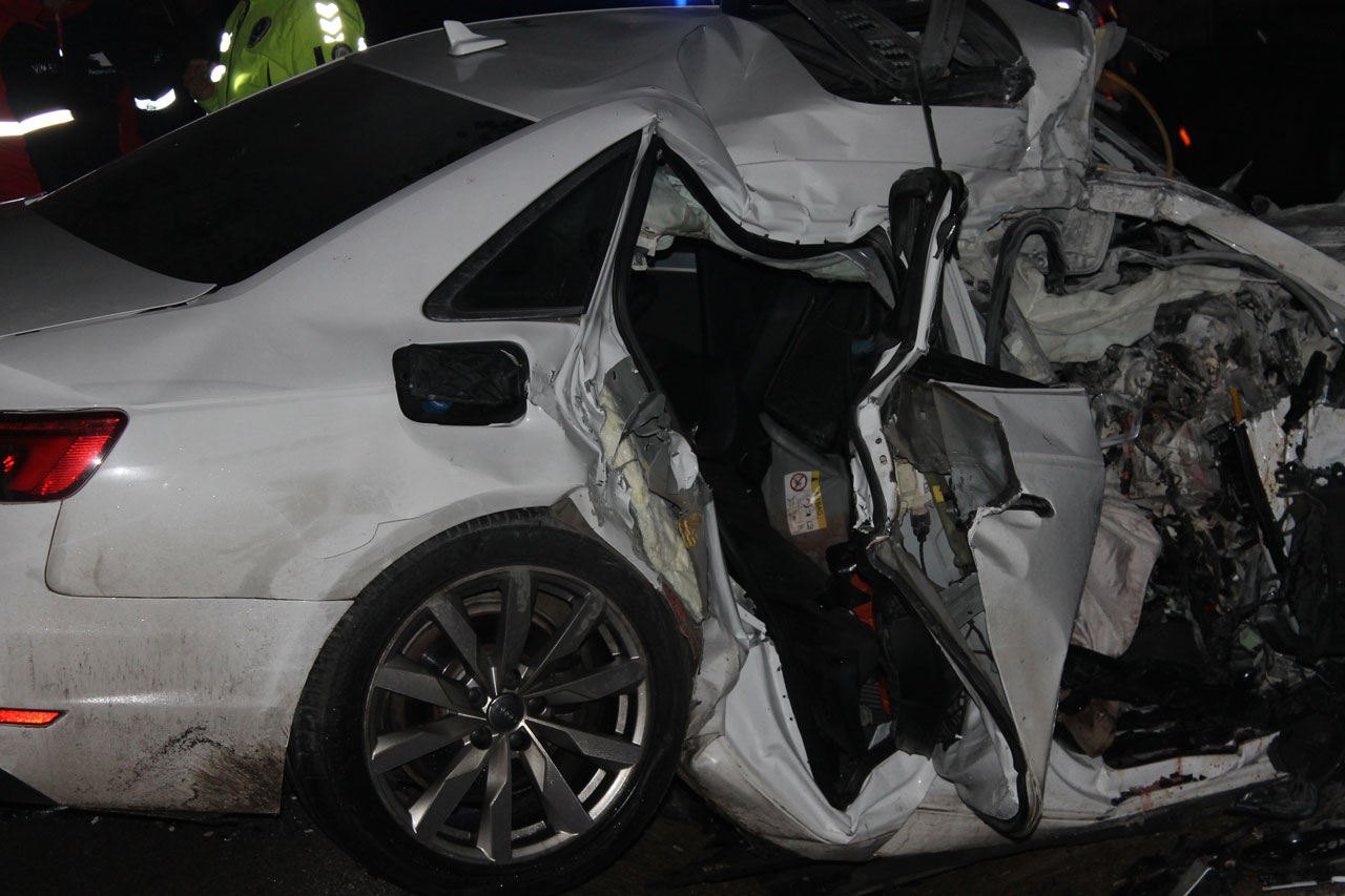 Çanakkale'de katliam gibi kaza: 5 kişi hayatını kaybetti