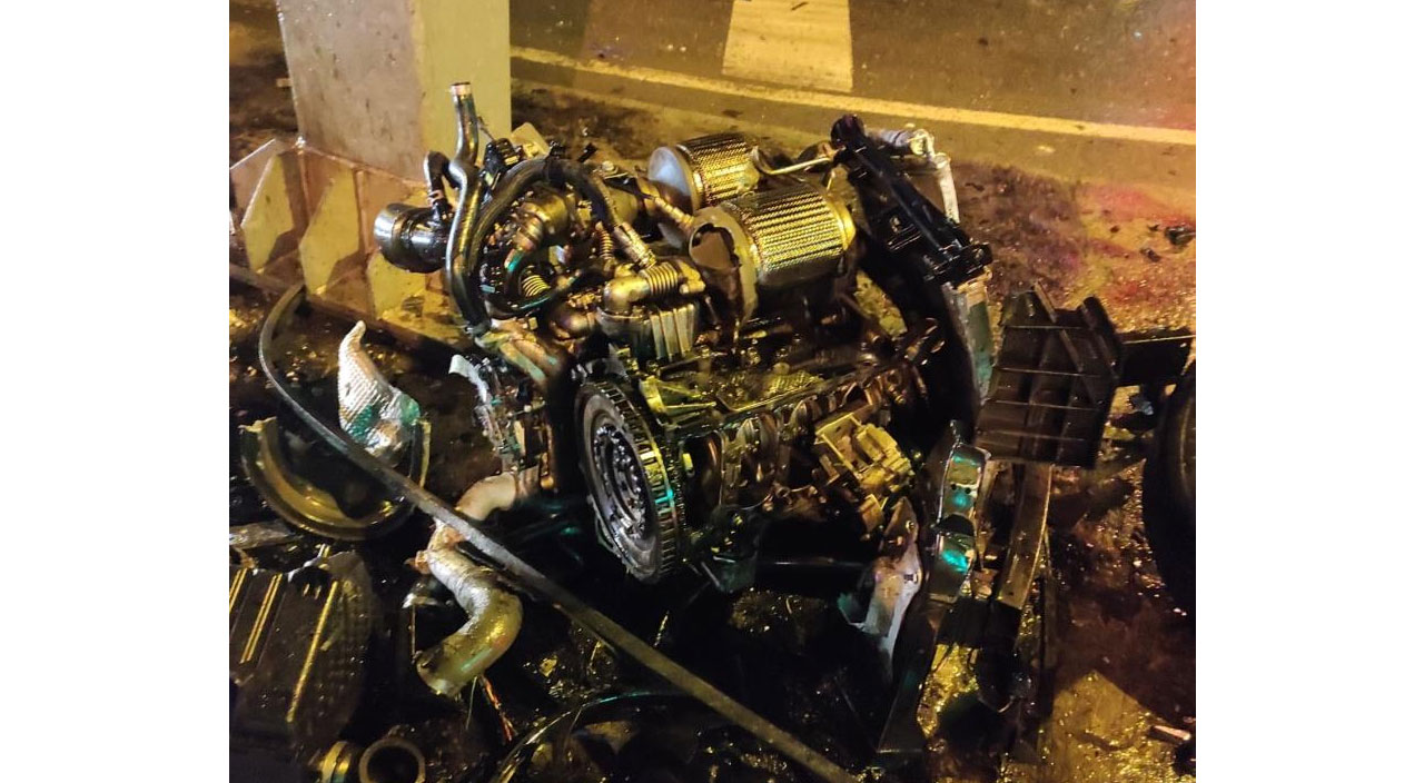 İstanbul’da feci kaza: 1'i ağır 4 yaralı