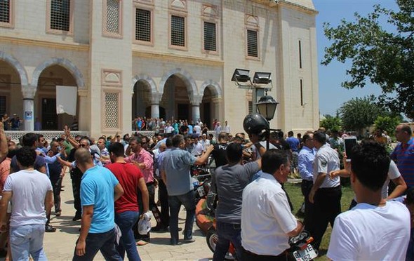Camiyi karıştıran sahte 'canlı bomba' bakın kim çıktı?