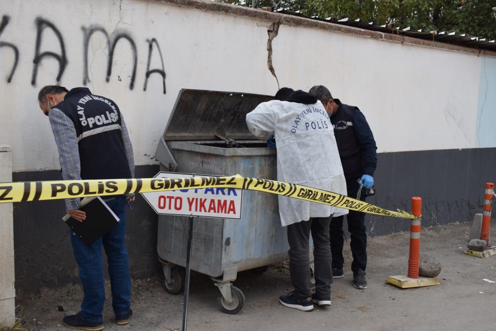 Cezavinden çıktı, husumetlisini ayağından vurdu