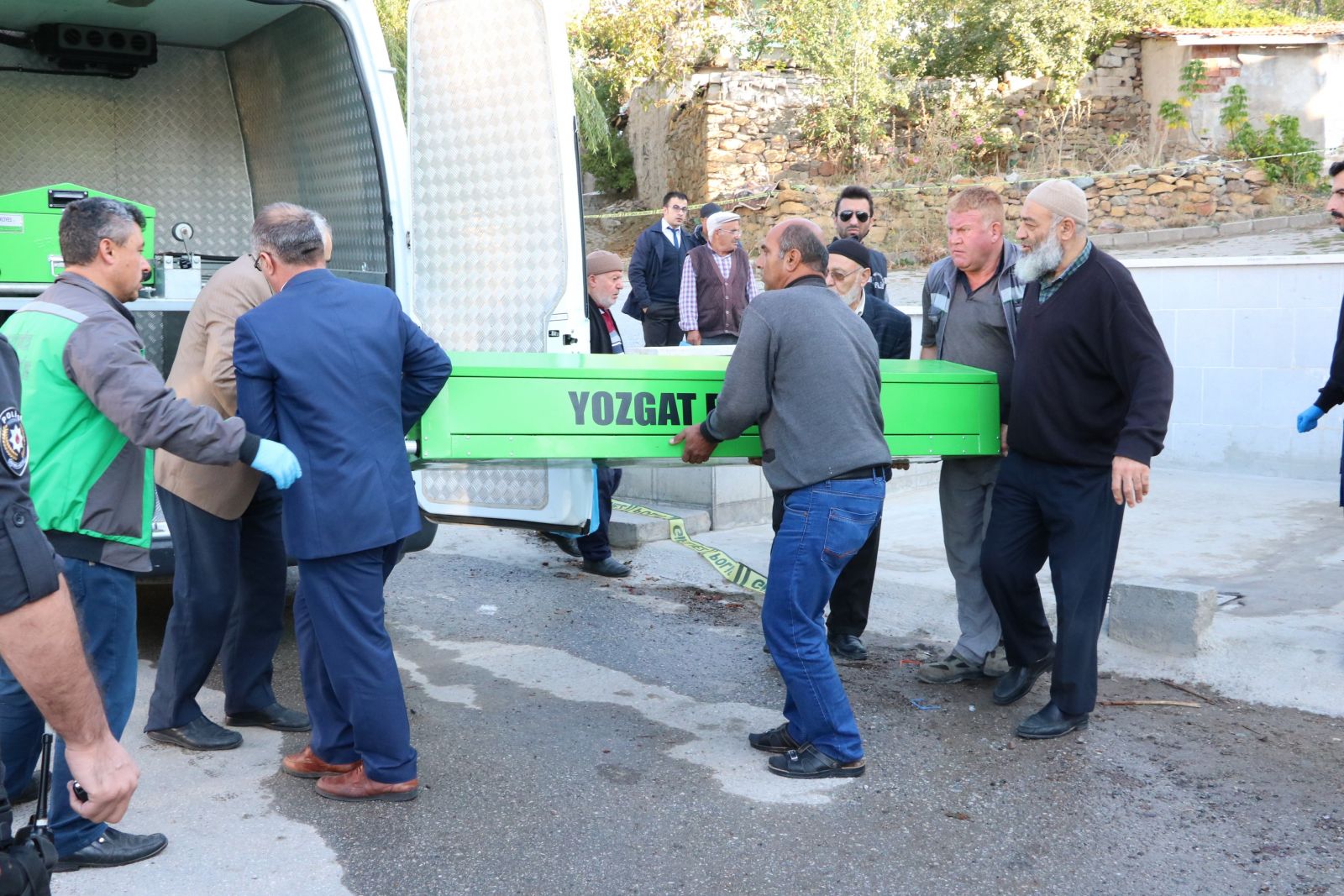 Çeşme başında bu halde ölü bulundu!