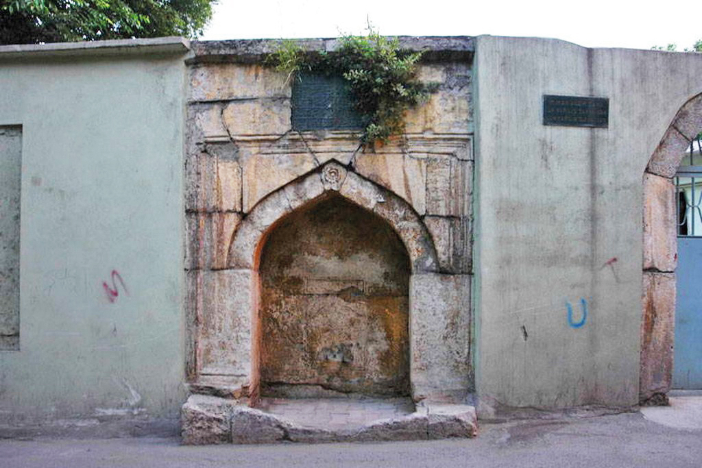 Hanım sultanların payitahttaki incileri