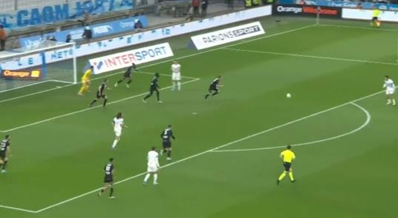 Cengiz Ünder’den jeneriklik gol! Fransız taraftarlar ayakta alkışladı