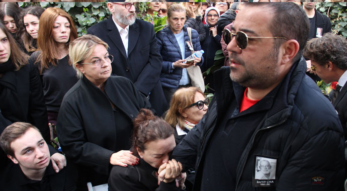 Demet Akbağ'ın eşi Zafer Çika, gözyaşları ile uğurlandı