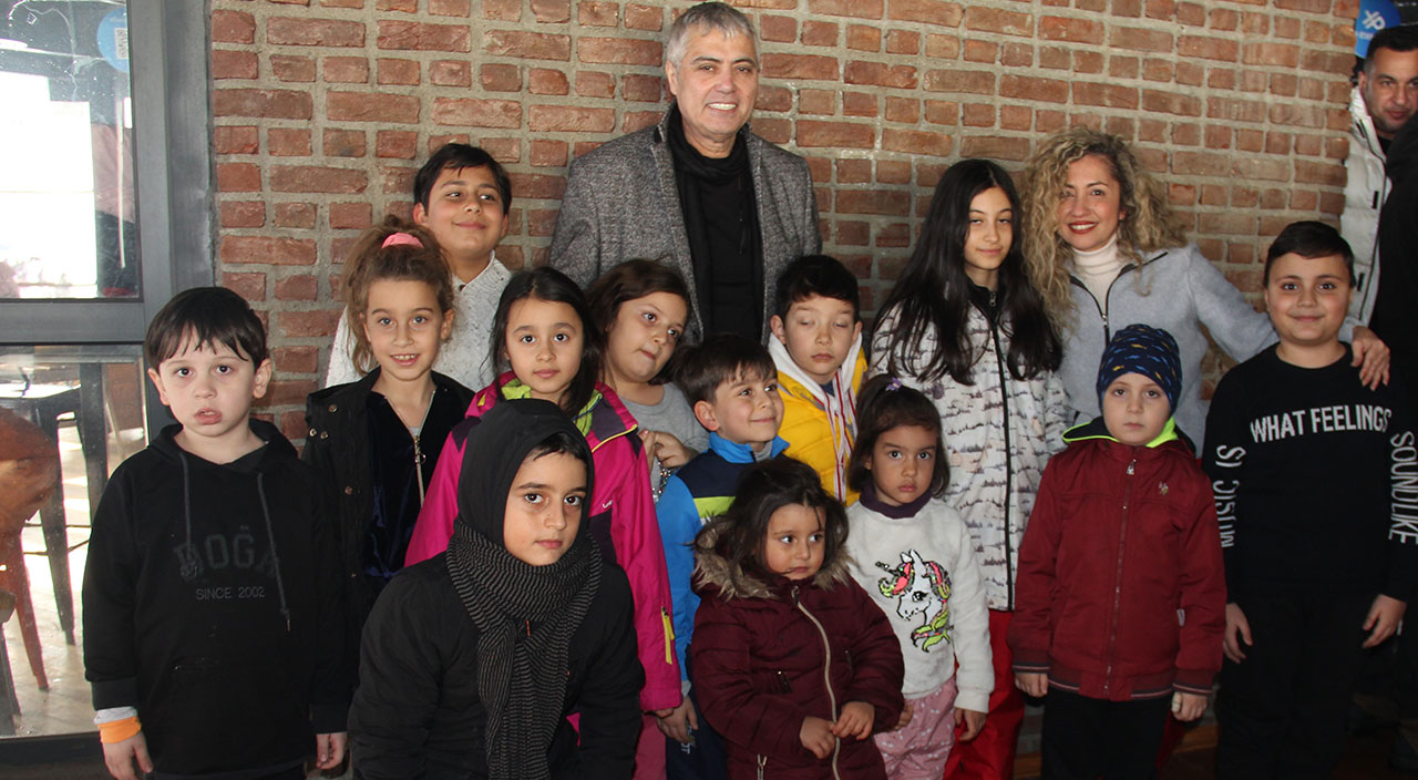 Cengiz Kurtoğlu: A'dan Z'ye her kuşakta varım Cengiz Kurtoğlu: A'dan Z'ye her kuşakta varım