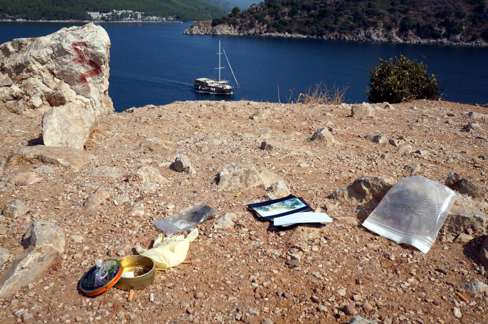 Esrarengiz kutudan çıkanlar şaşkına çevirdi