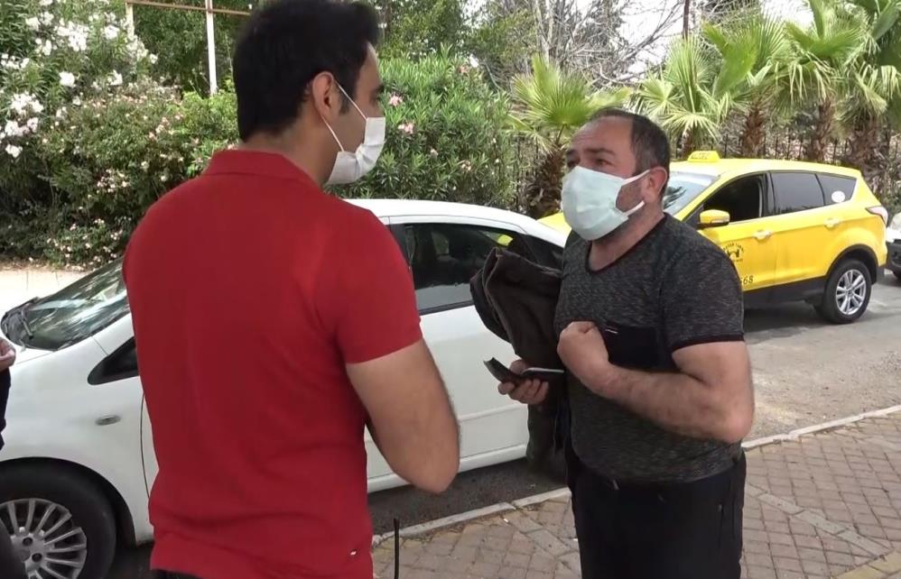 Belgesiz yakalandı, 