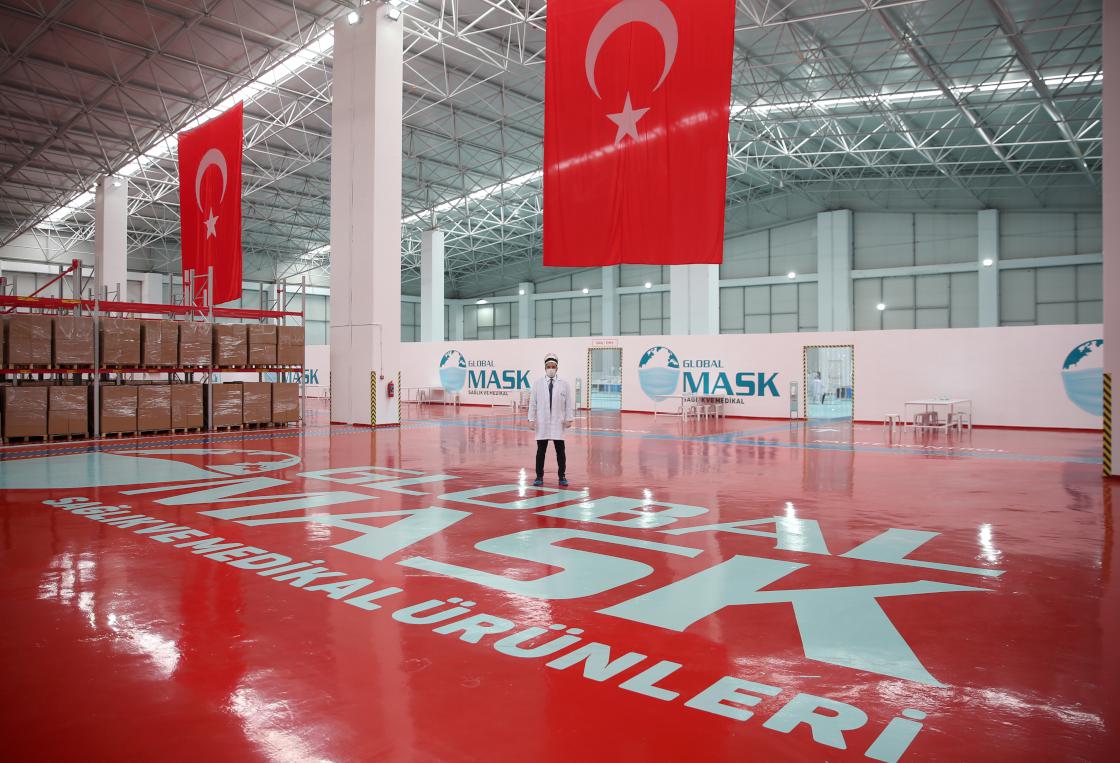 Türk şirket ayda 1,5 milyar adet cerrahi maske üretecek
