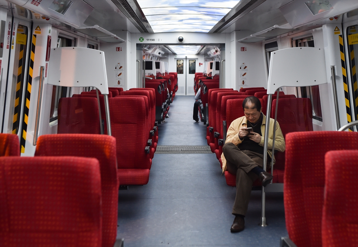 Çin metrosunda business class uygulaması