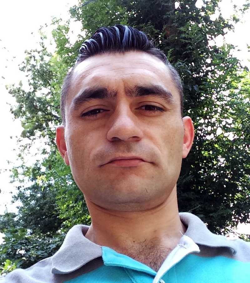Zonguldak'ta cinnet getiren genç, annesini öldürdü, babasını ağır yaraladı