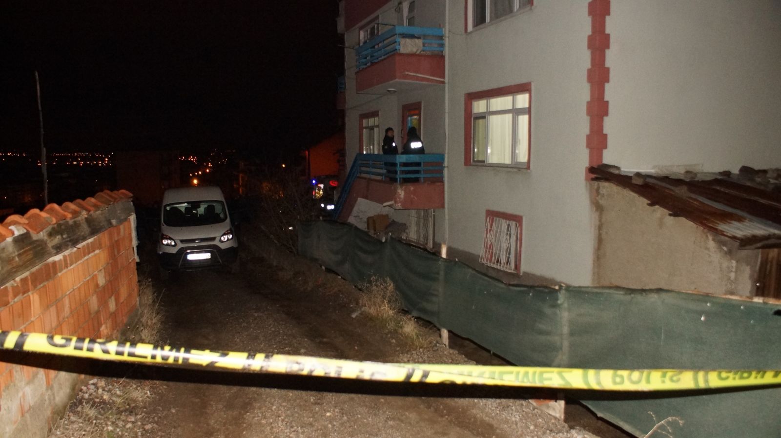 Ankara'da kan donduran olay! İki aylık bebeğinin yanında bıçaklanarak öldürülmüş olarak bulundu