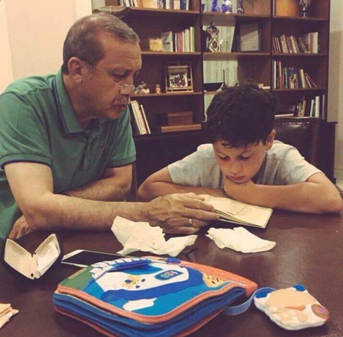 Erdoğan'ın torunuyla çekilen fotoğrafı