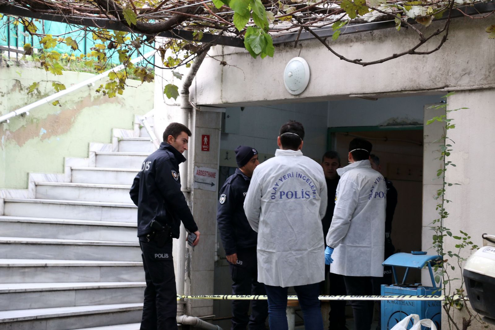 Cuma namazına gitmek için evden çıkmıştı, cami tuvaletinde ölü bulundu