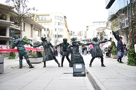 Üsküp'te Uluslararası Canlı Heykel Festivali