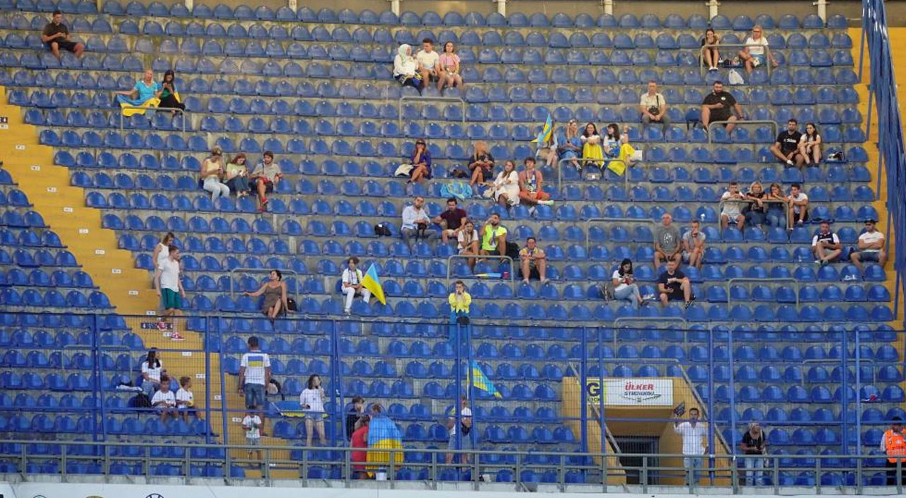 Kadıköy'de Putin tezahüratı! Ukraynalı futbolcu gol sevincini abartınca...