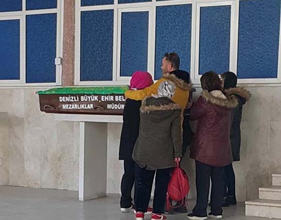 Denizli'de şüpheli ölüm! 22 yaşındaki genç kız yatağında ölü bulundu