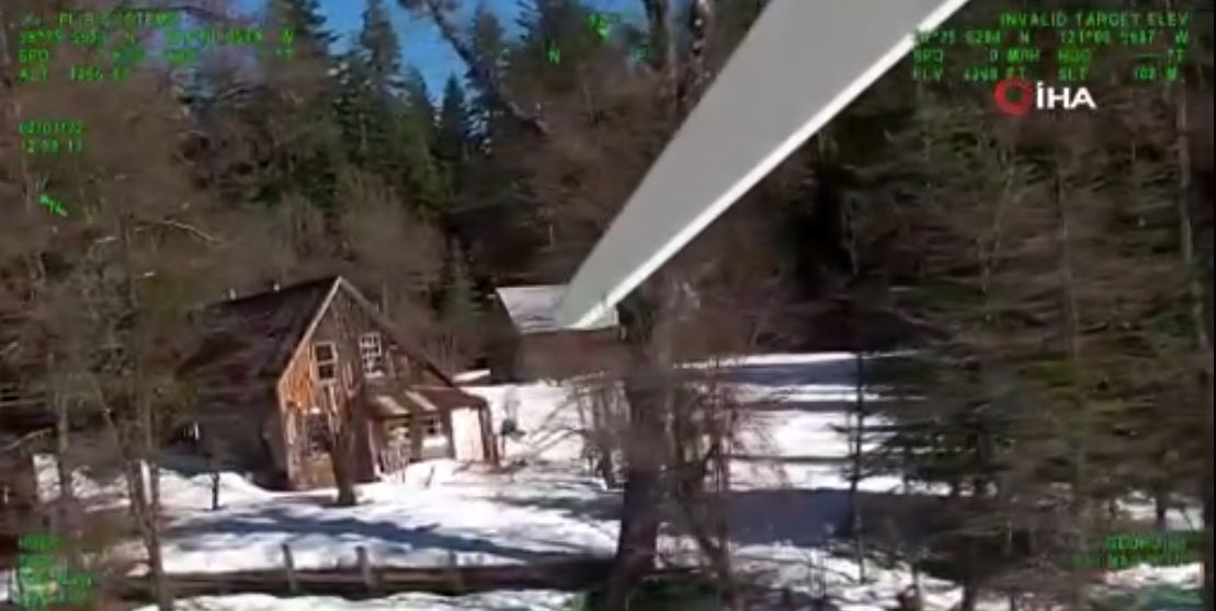 ABD'de kar nedeniyle dağ evinde 2 ay mahsur kalan çift operasyonla kurtarıldılar