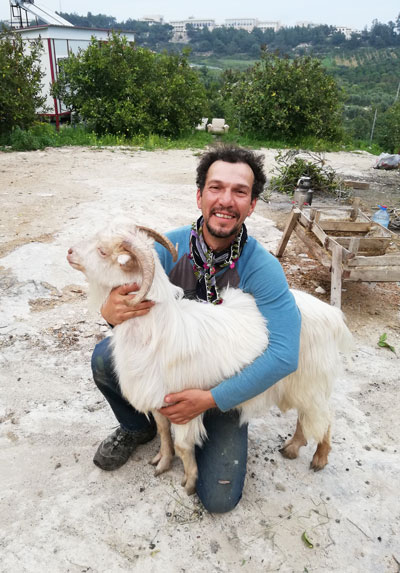 Sanatı özünde buldu