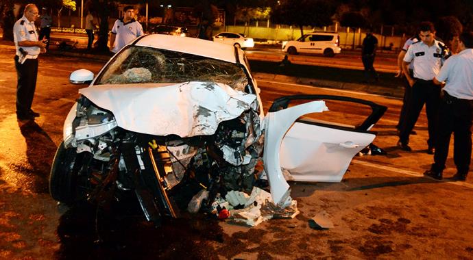 Adana'da feci kaza: 1 ölü, 1 yaralı