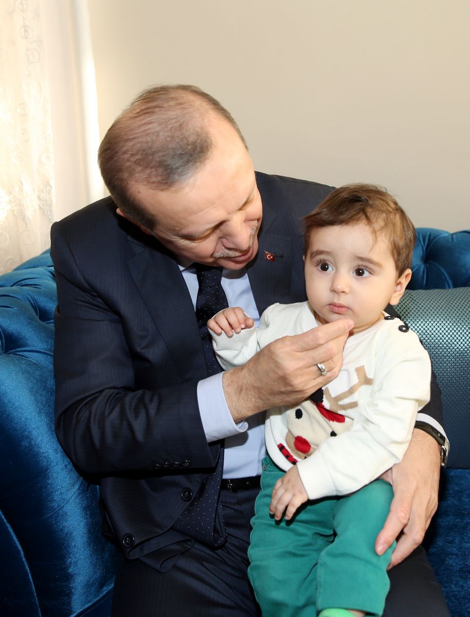 Cumhurbaşkanı Erdoğan'dan Kahramanmaraş'ta samimi pozlar