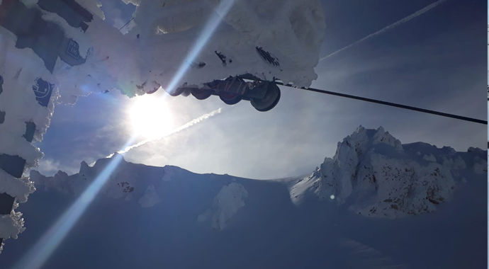 Davraz'da kar kalınlığı 3 metreye ulaştı