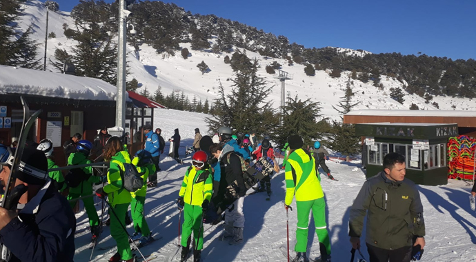 Davraz'da kar kalınlığı 3 metreye ulaştı