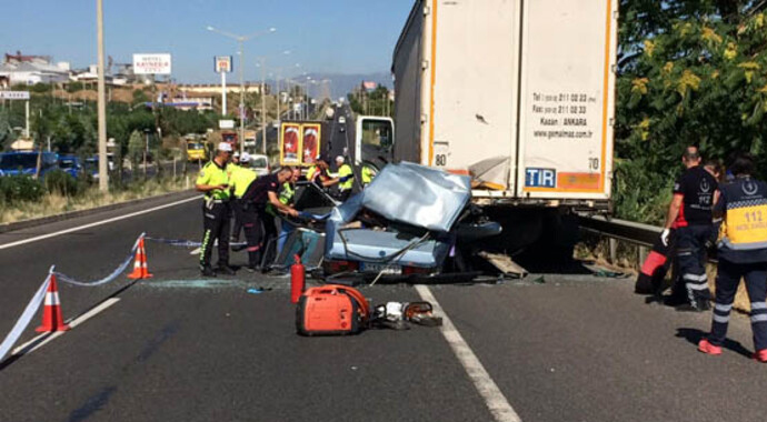 Manisa'da feci kaza! 3 kişi hayatını kaybetti