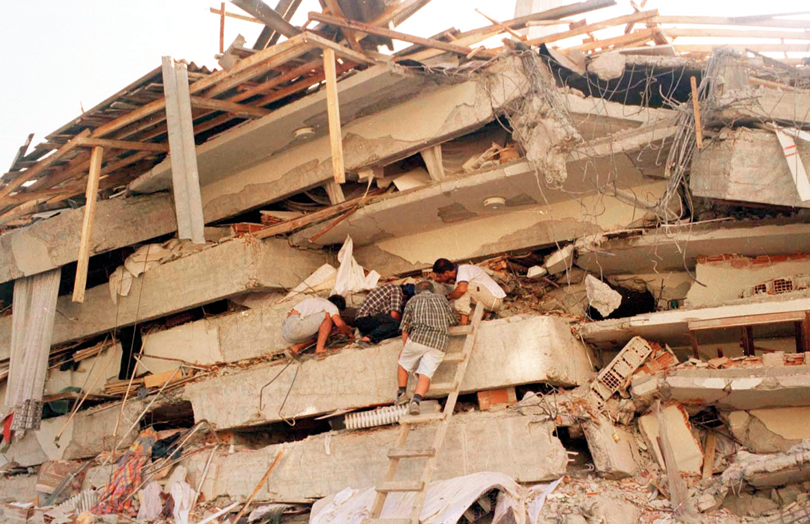 Depremin değil... Devletin altında kaldık