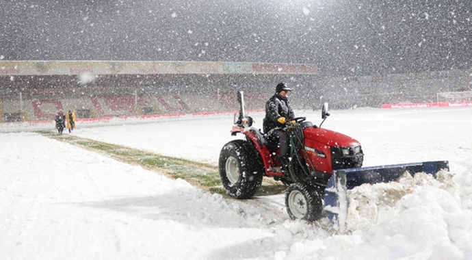 Boluspor - Galatasaray maçı ertelendi!