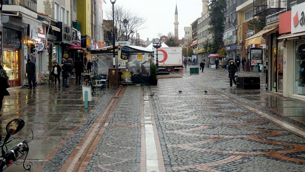 Bulgarlara PCR testi zorunlu oldu, Ulus pazarı boş kaldı