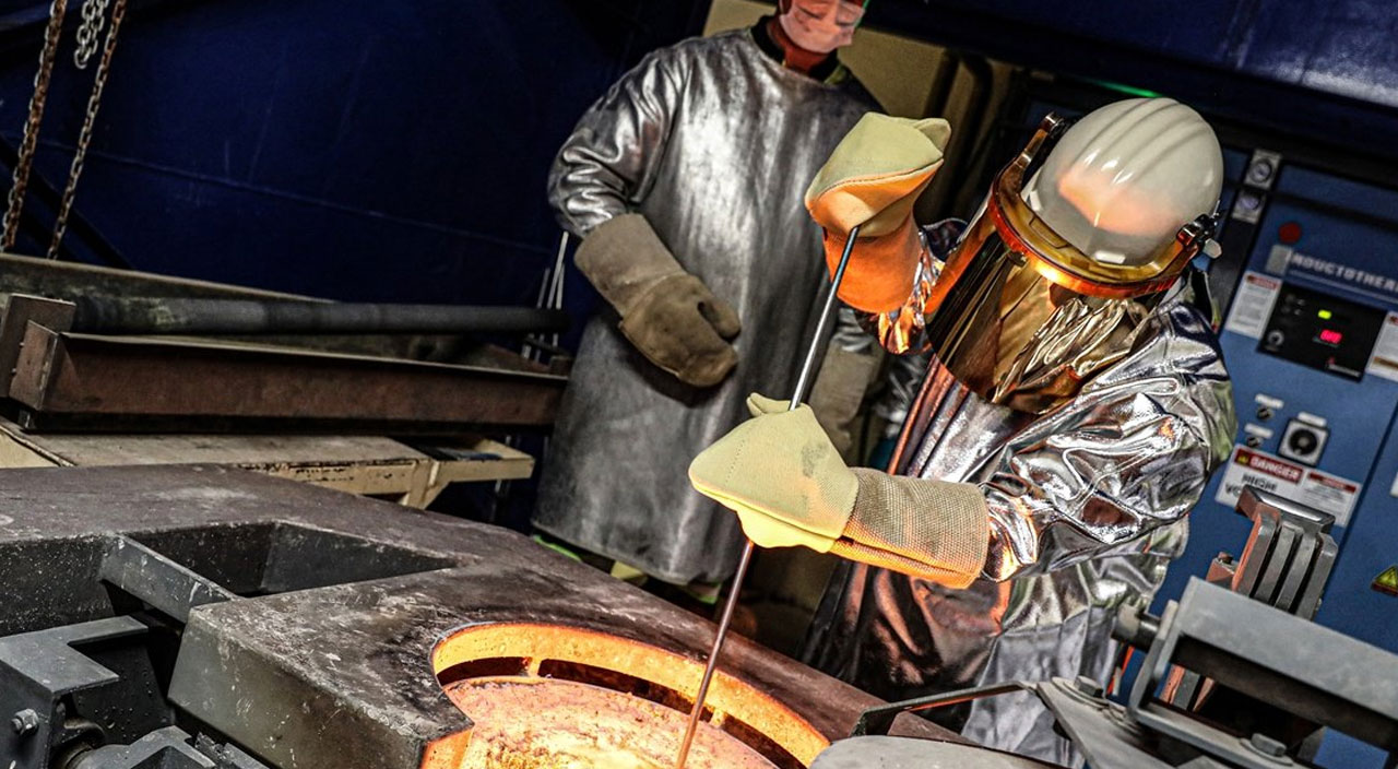 Bakan Varank: 100 milyar dolarlık altın ve gümüş toprak altında yatıyor