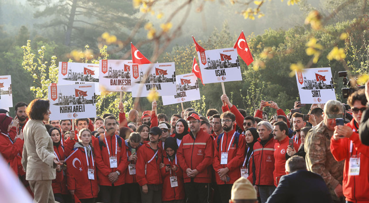Çanakkale Kara Savaşları'nın 107. yılı anma törenleri kapsamında “57. Alay Vefa Yürüyüşü