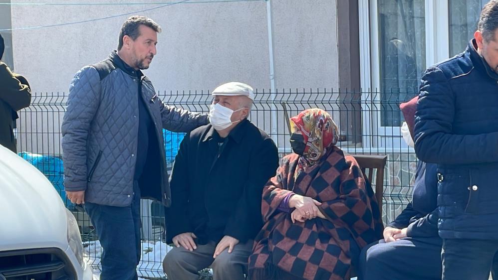 Lavaboya girip uzun süre çıkmadı, eşi kahreden manzara ile karşılaştı