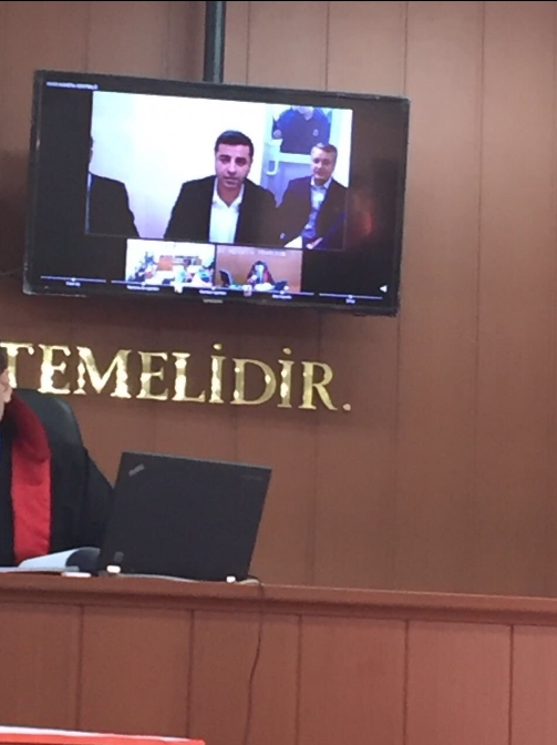Demirtaş SEGBİS'le bağlanarak savunma verdi