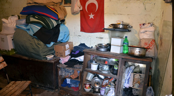 Tek isteği başını sokacak bir ev