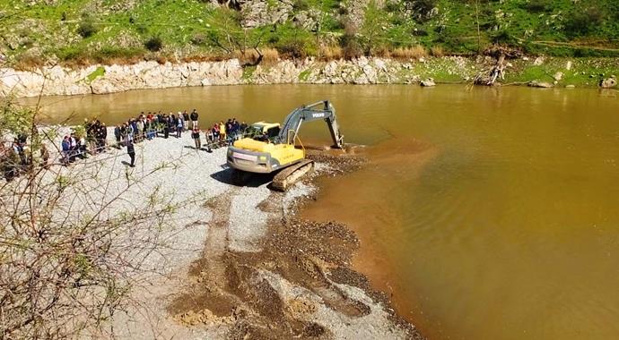 Defineciler 5 yıl sonra yine 40 deve yükü hazinenin peşinde