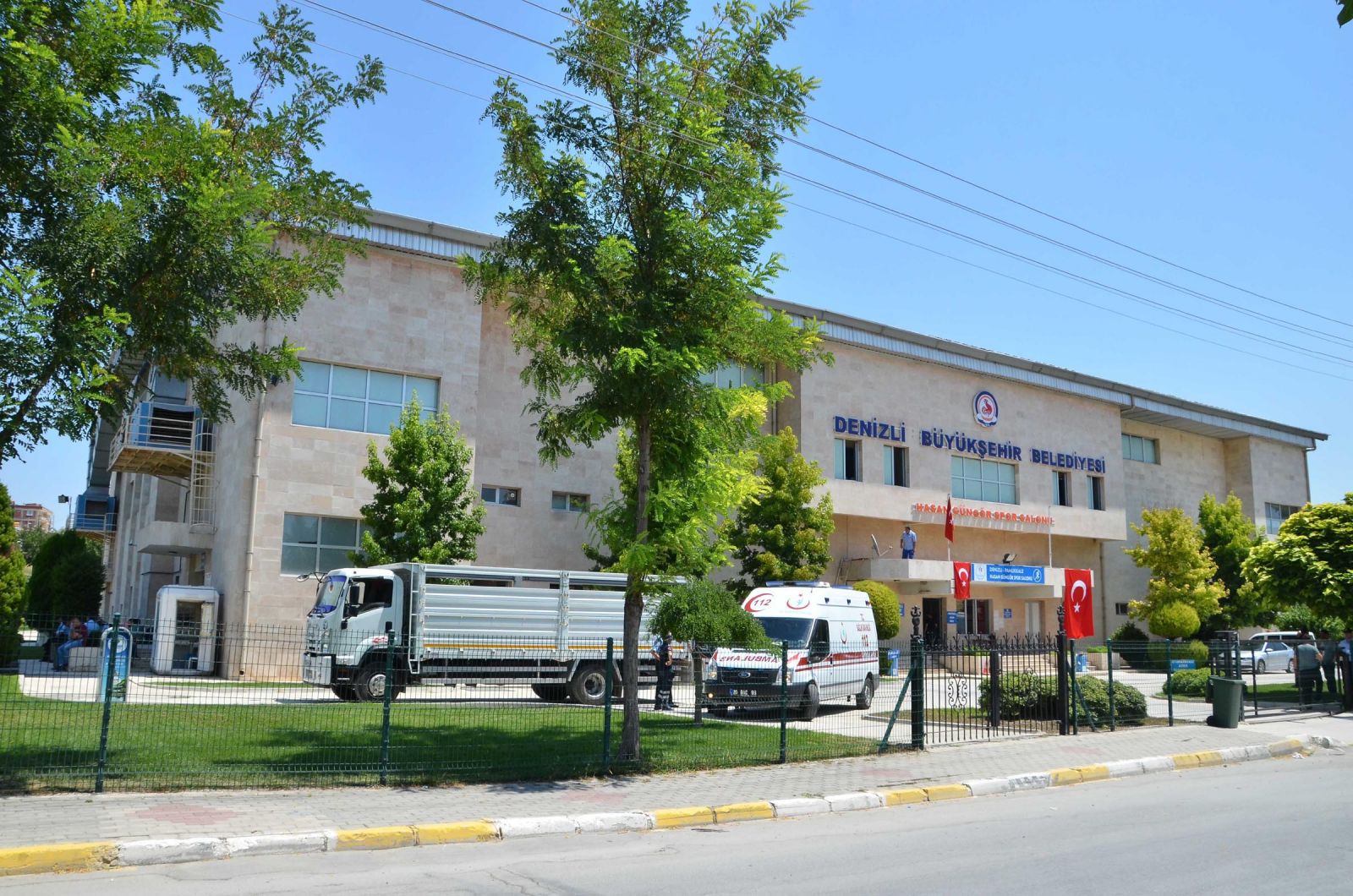 Denizli'de 500 asker teslim oldu