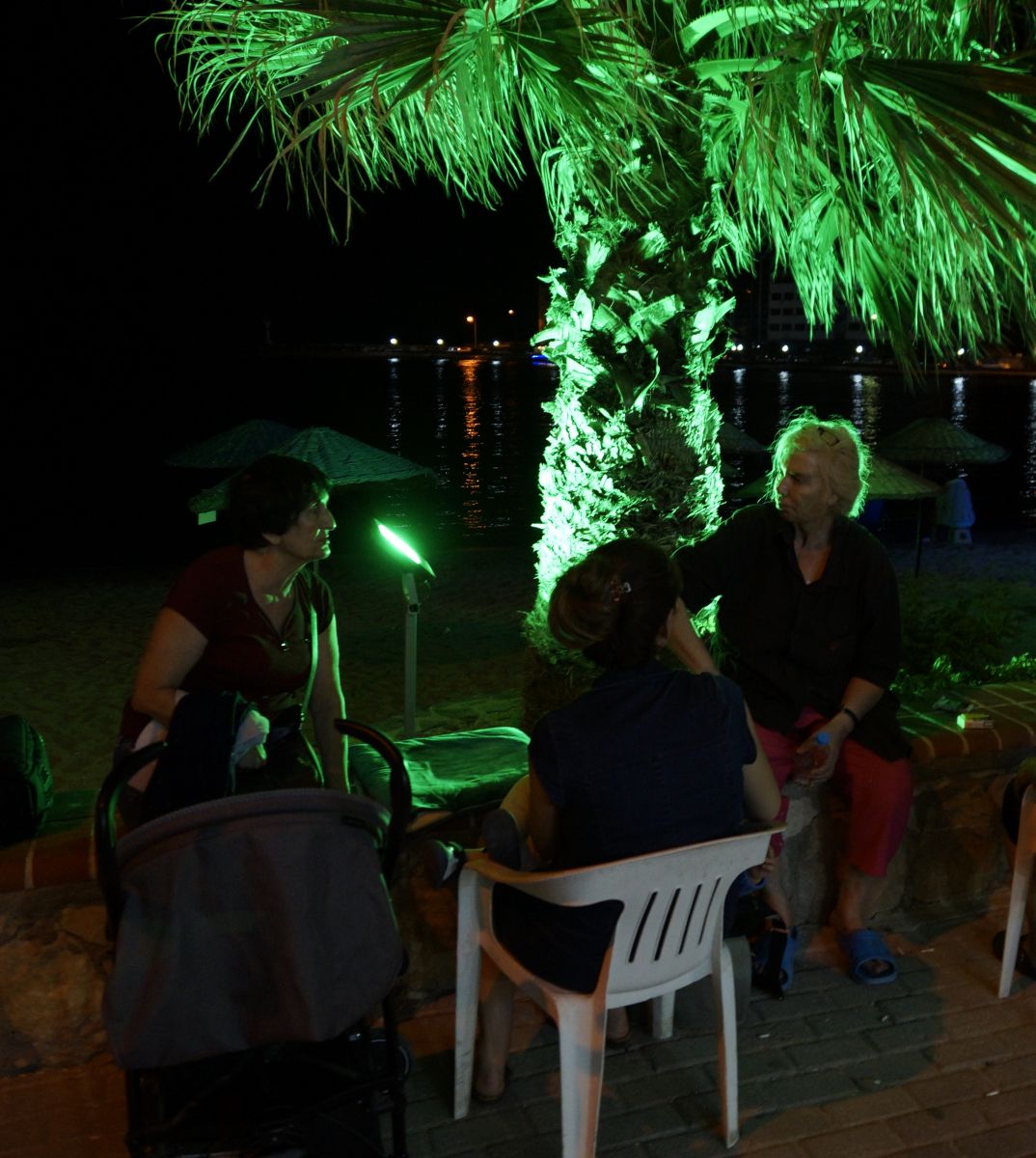 Ege'de deprem oldu! Ege'deki deprem nerelerde hissedildi?