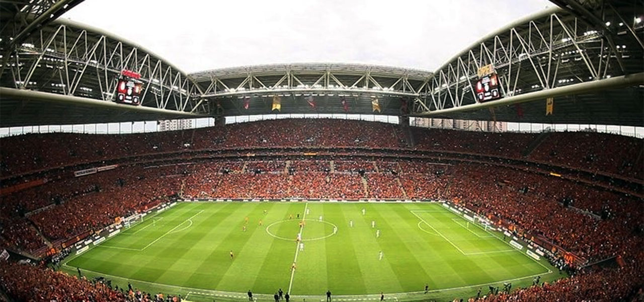 Derbinin sırrı durmayan toplarda: Galatasaray ve Fenerbahçe kozlarını paylaşacak Derbinin sırrı durmayan toplarda: Galatasaray ve Fenerbahçe kozlarını paylaşacak