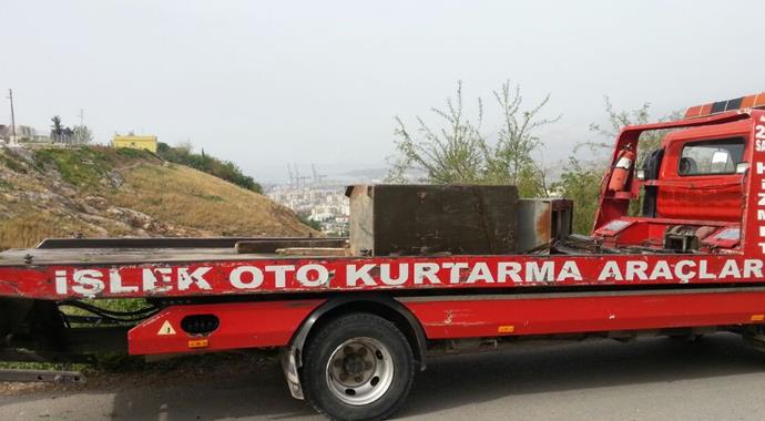 Dereye atılan kasadan 100 bin lira çıktı