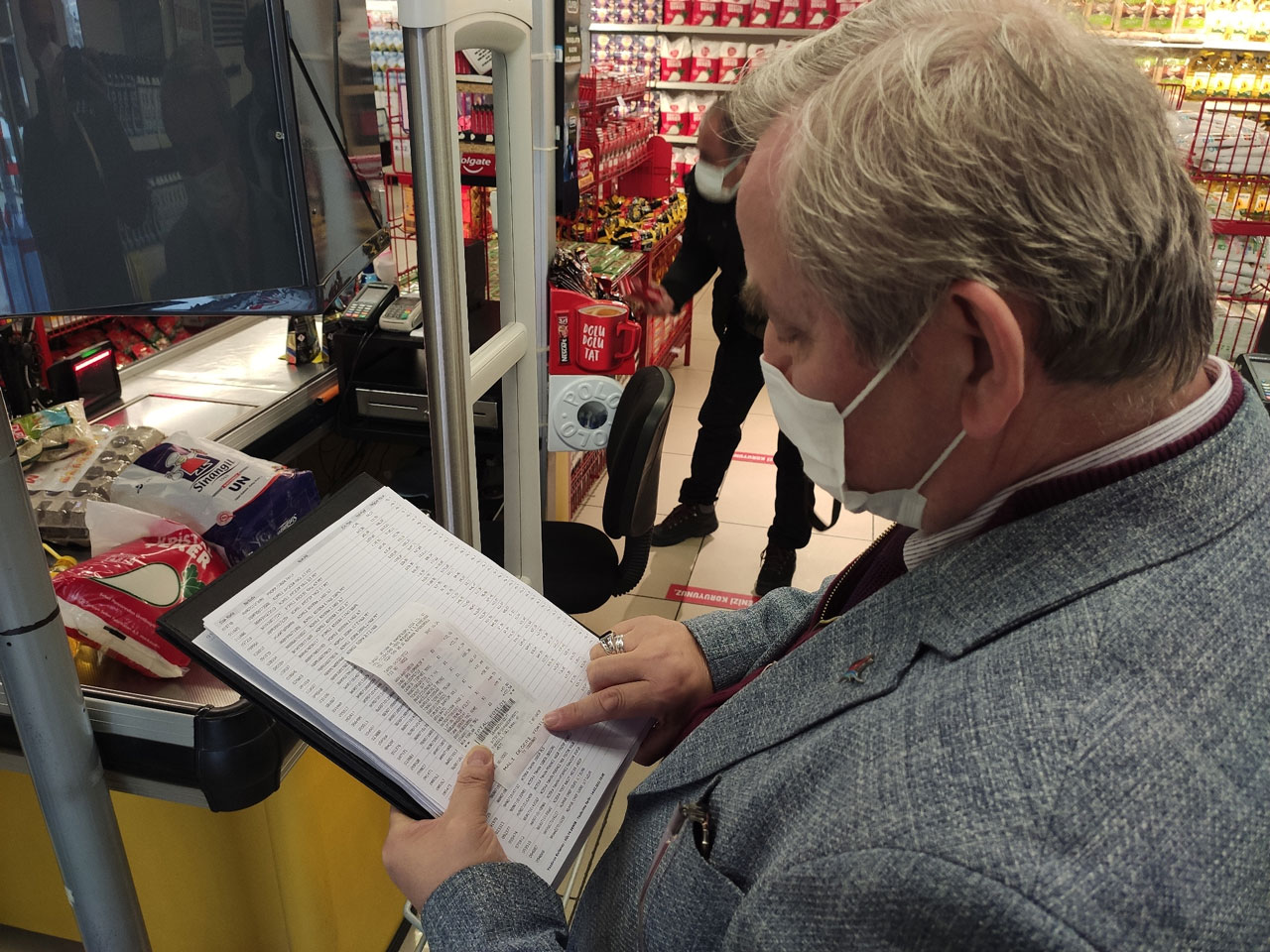 Vatandaş daha fazla indirim bekliyor