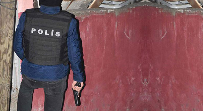 Mali şubeden 20'den fazla ilde operasyon: Gözaltılar var Mali şubeden 20'den fazla ilde operasyon: Gözaltılar var